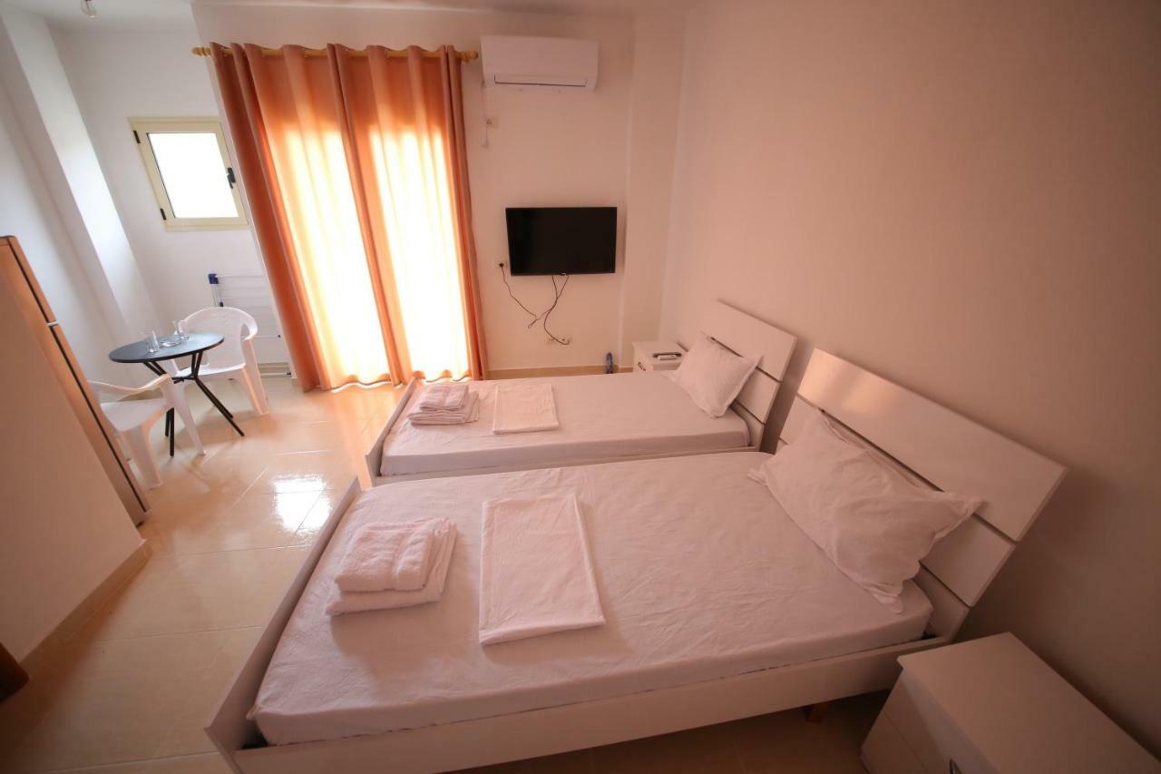 Andrea Bashuri Hotel Divjaka Kültér fotó