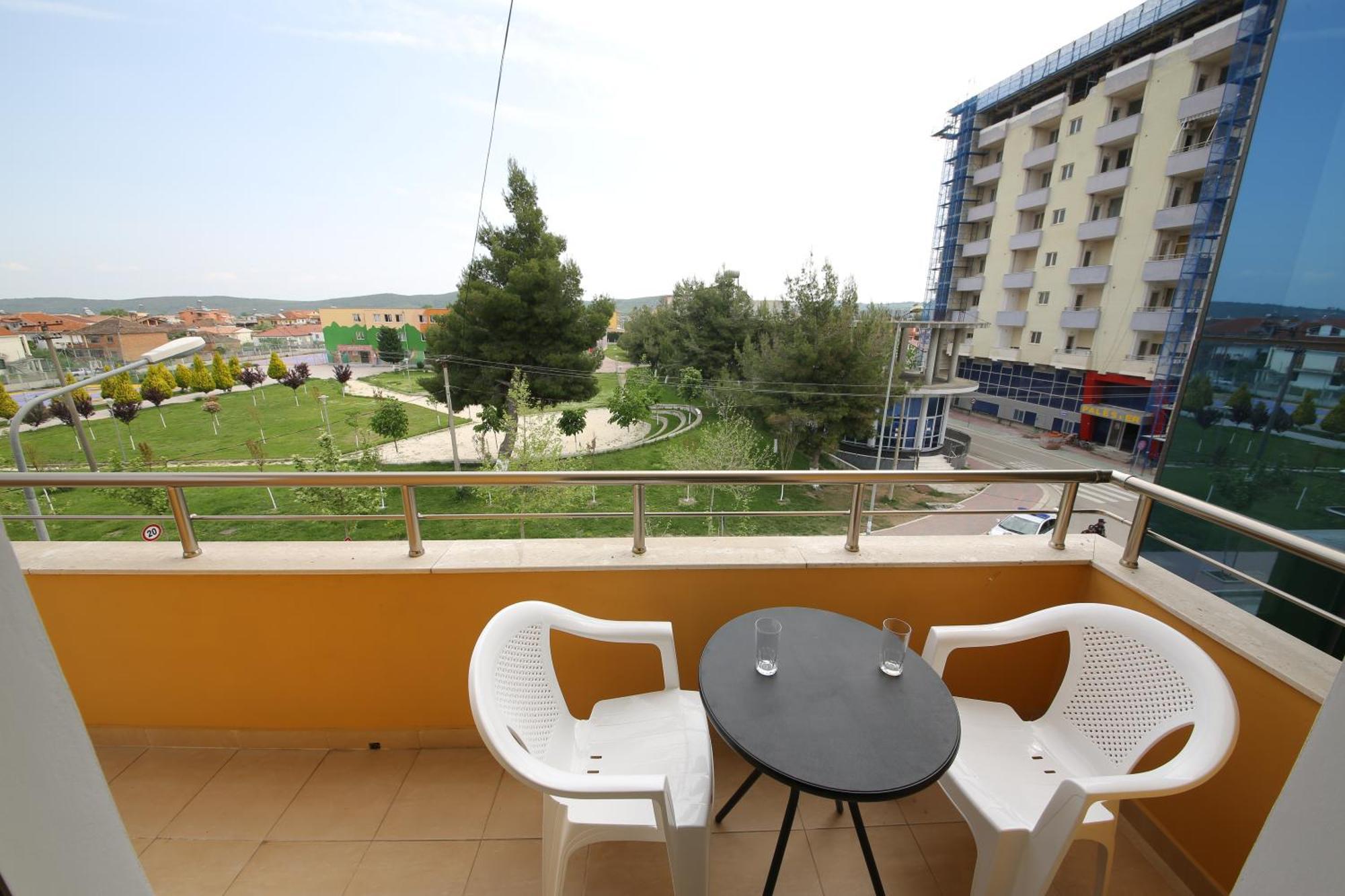 Andrea Bashuri Hotel Divjaka Kültér fotó